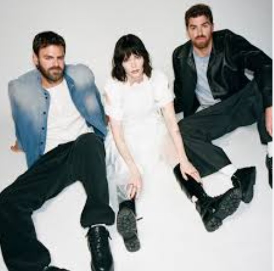 The Chainsmokers, Oaks, "Echo"