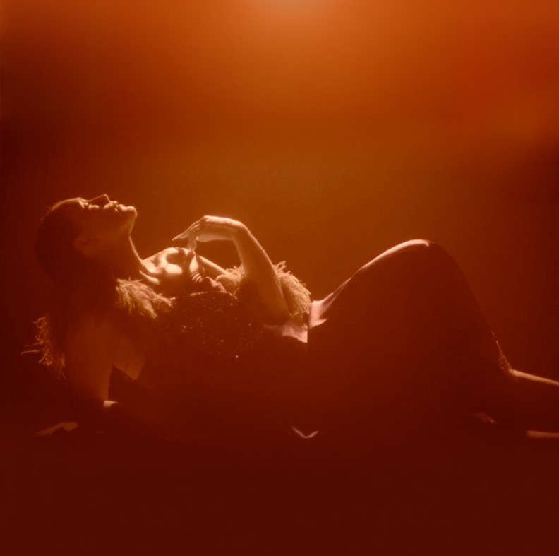 Jessie Ware, "Sauna" (Horse Meat Disco remix)